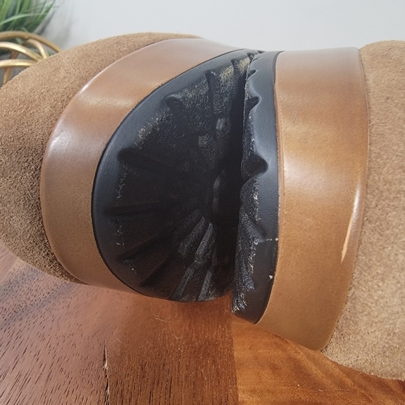 Crown Vintage Tan Suede Women's Mules Size 10 Booties Heels Boho Neutral - Picture 12 of 16